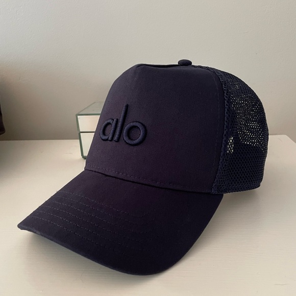 ALO Yoga Accessories - ALO trucker hat